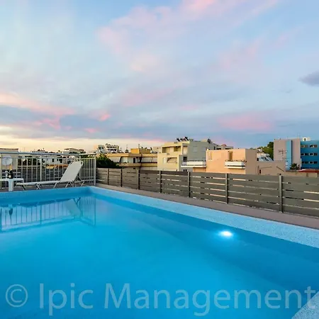 Center With Rooftop Swimming Pool * Chania (Crete)