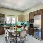 Elegant 2br * La Canea