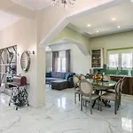 Elegant 2br Apartamento La Canea