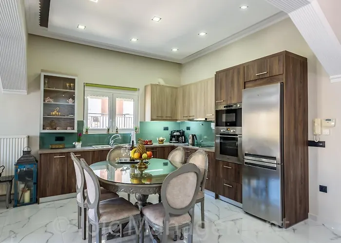 Elegant 2br * خانيا