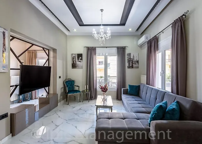 Elegant 2br Appartamento La Canea